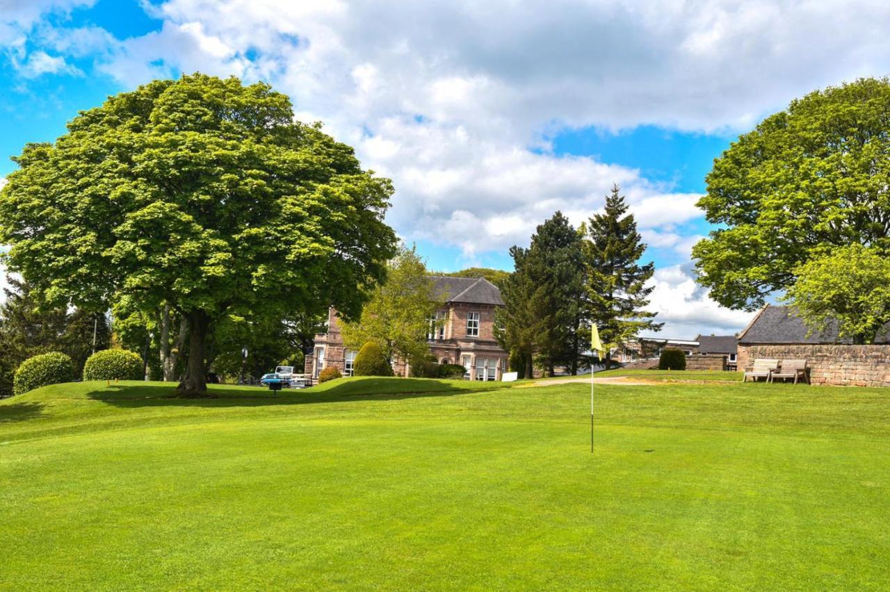 Whiston Hall Exterior photo