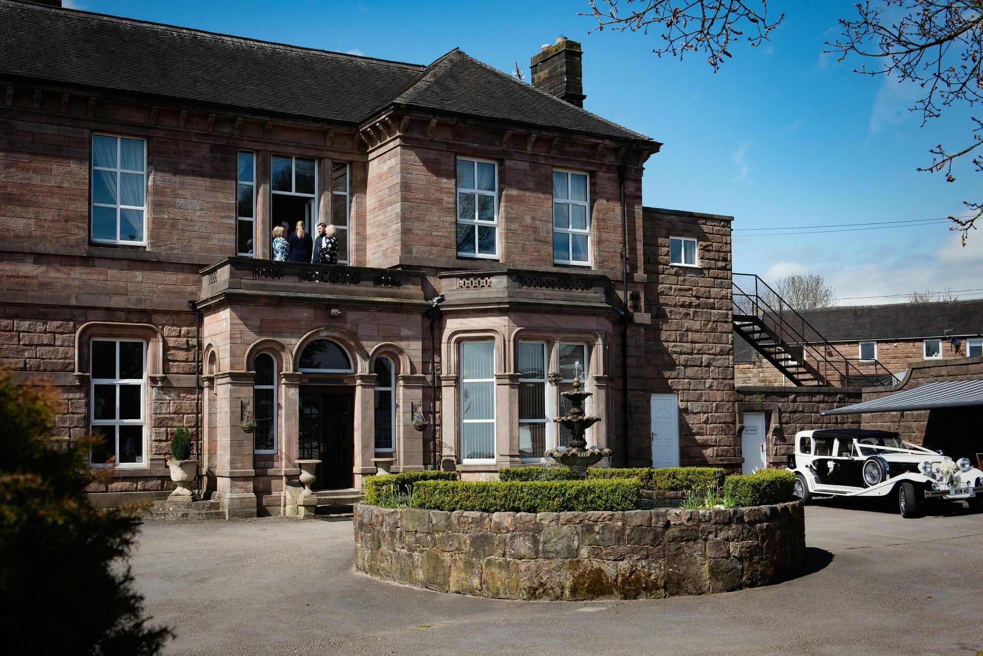 Whiston Hall Exterior photo