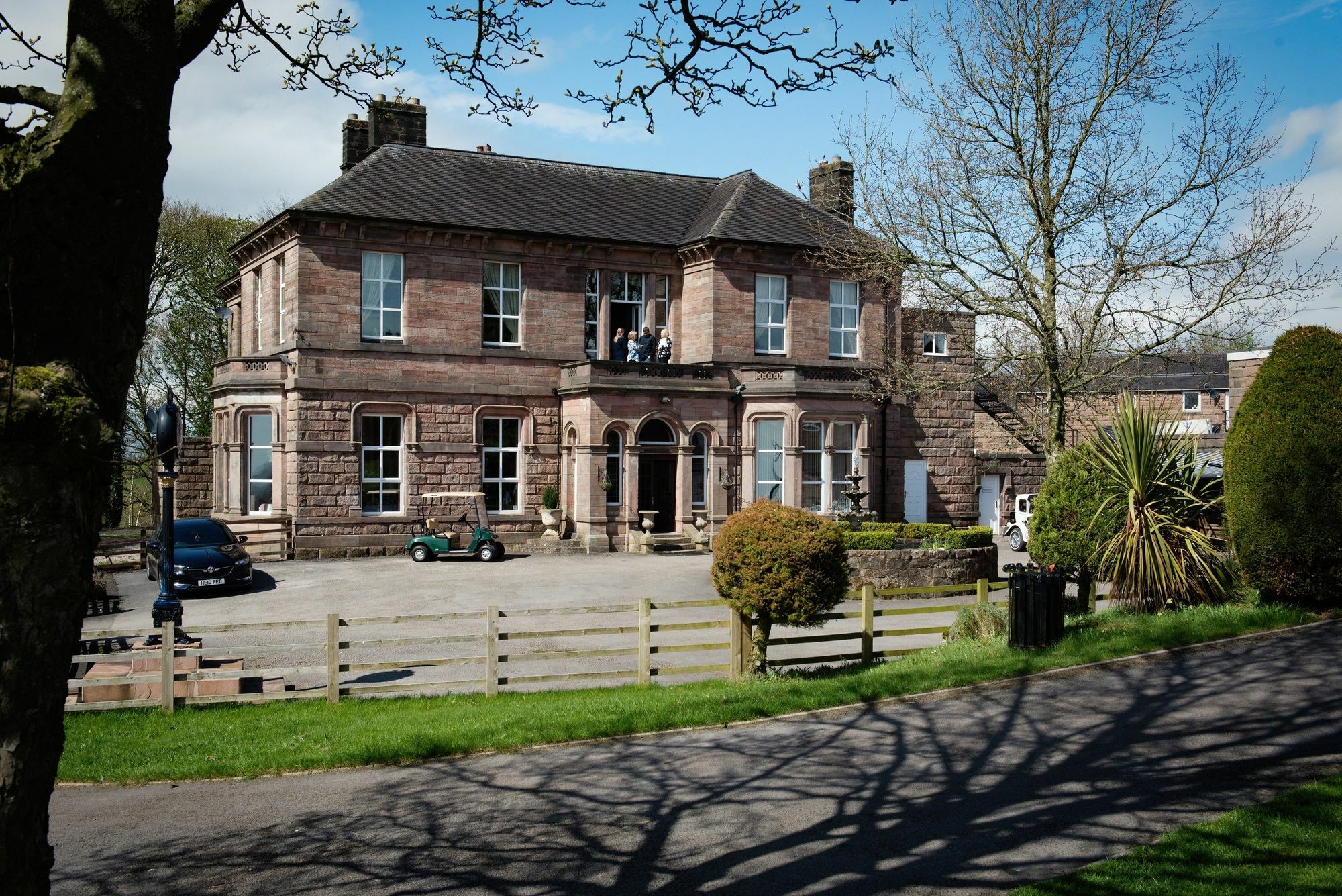 Whiston Hall Exterior photo